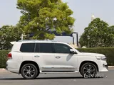 Toyota Land Cruiser VXR 2013